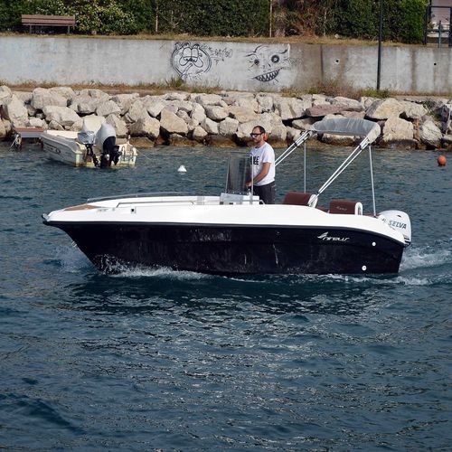 船外機センターコンソールボ－ト - NIREUS Ω53 PLEASURE - LGK MARINE - センターコンソール / レクリエーション / 8人