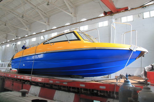船外機ランナバウトボート - YB-650 - Changzhou Youbang Boat Co., Ltd. - デュアルコンソール / オープン / 10人