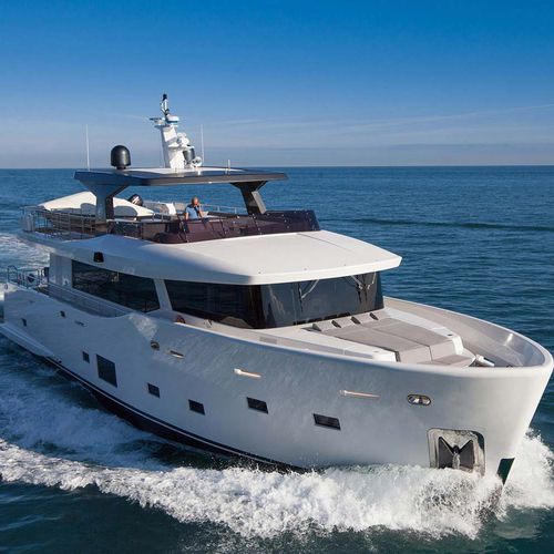 クルージングモーターヨット - NOGA - Cantiere Delle Marche - フライブリッジ