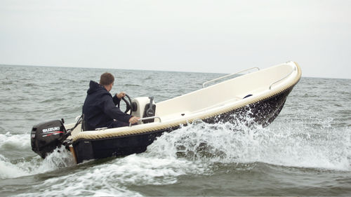 船外機ランナバウトボート - Admiral 430 - Admiral Boats S.A. - 電動式 / デュアルコンソール