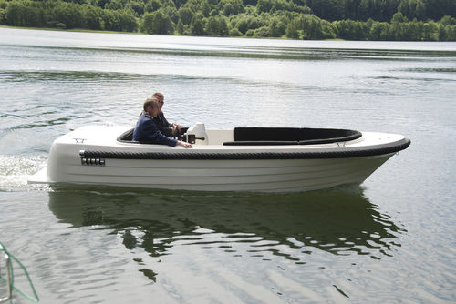 船内機ランナバウトボート - Admiral 535 Retro - Admiral Boats S.A. - 電動式 / デュアルコンソール / 6人