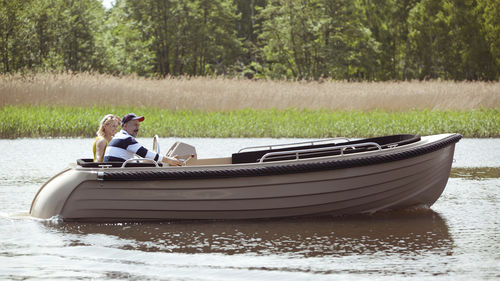船内機ランナバウトボート - Admiral 570 Lifestyle - Admiral Boats S.A. - 電動式 / デュアルコンソール / 6人