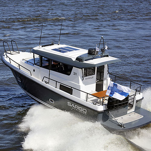 船内機エクスプレスクルーザー - 31 Aft Door - SARGO BOATS / Sarins Batar Oy Ab - ツインエンジン / ハードトップ / キャビン2室