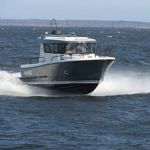 船内機エクスプレスクルーザー - 31  - SARGO BOATS / Sarins Batar Oy Ab - ツインエンジン / ハードトップ / キャビン2室