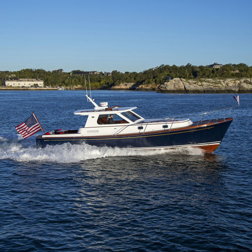 船内機エクスプレスクルーザー - COMMUTER 40 - Reliant Yachts - ディーゼル / ツインエンジン / ハードトップ