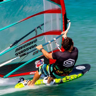 ウインドサーフィン ミストラル8′6 90L ウェーブボード MISTRAL