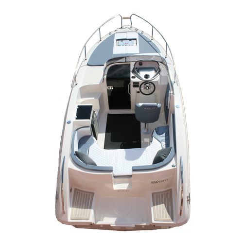 船外機デイクルーザー - 650 day - Eolo - オープン / 7人 / キャビン付き
