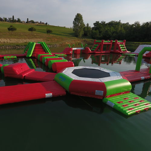トランポリン水中遊具 - AQUAZONE parc aquatique - レジャーセンター用 / 膨張式 / 空中