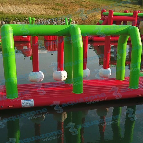 パーク水中遊具 - Punchy  - AQUAZONE parc aquatique - 滑走路 / レジャーセンター用 / 膨張式