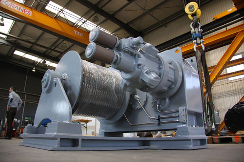 船用ウィンチ - Air  - DMT MARINE EQUIPMENT SA - 牽引用 / 空気駆動 / 巻き上げ装置付き