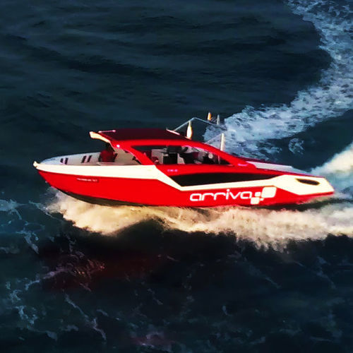 パラセールボート業務用ボート - EXPLOSION  - Alesta Marine - 船内機