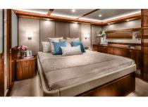 Riviera 68 Sports Motor Yacht - 20