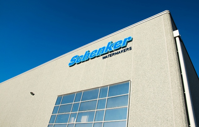 Schenker Photo 7