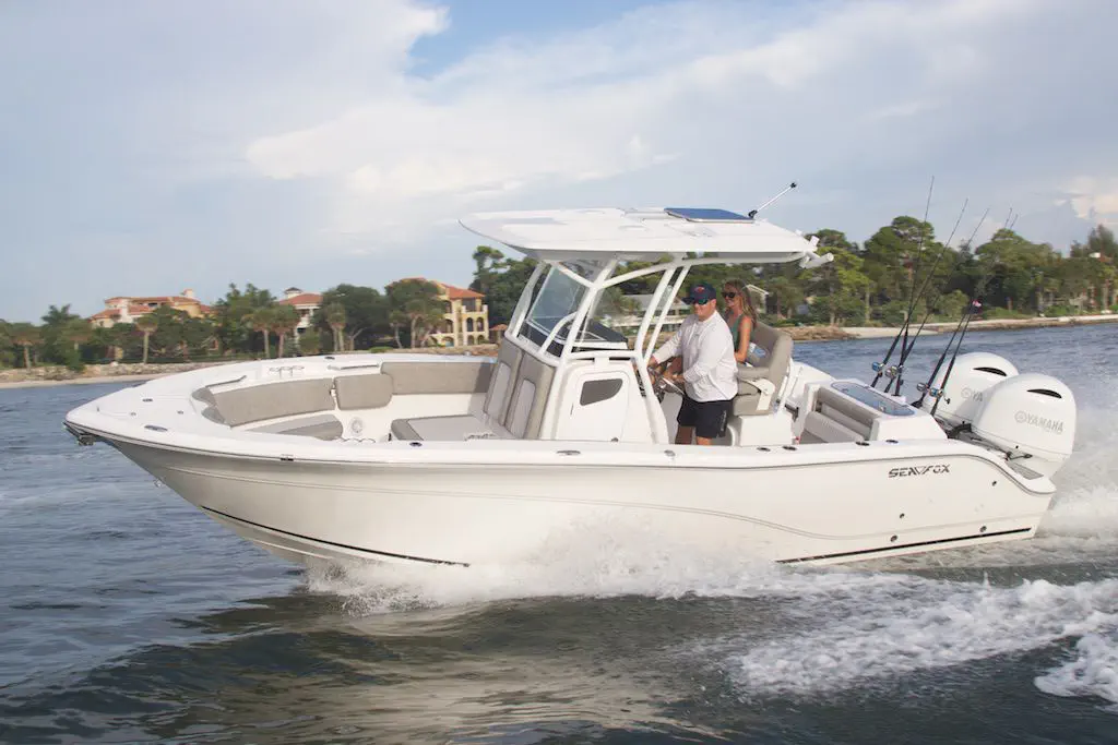 Lancha de console central com motor de popa - 266 COMMANDER - Sea