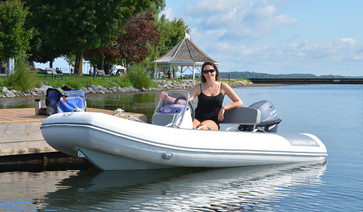 Barco inflável com motor de popa A300L GALA MARINE INTERNATIONAL In