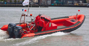barco profissional barco-patrulha 1