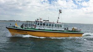 barco para transporte de pilotos