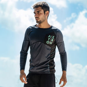 camiseta de lycra de mangas longas
