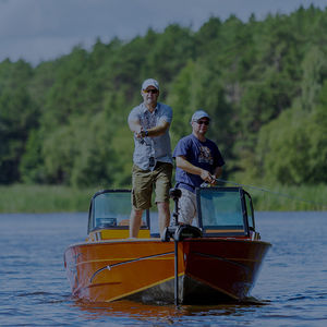bass boat com motor de popa 1