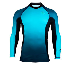 camiseta de lycra de mangas longas