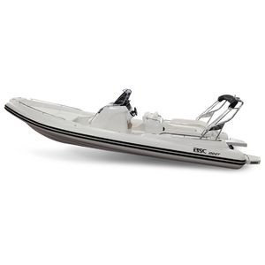 barco inflável com motor de popa
