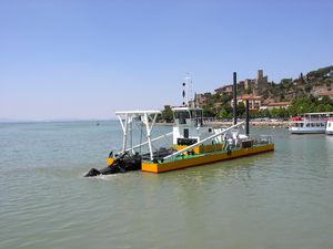 navio draga de sucção com desagregador 1