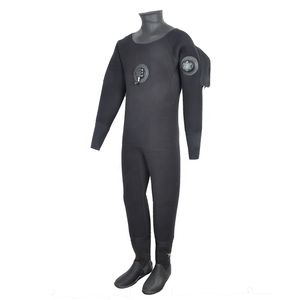 roupa seca para esportes aquáticos