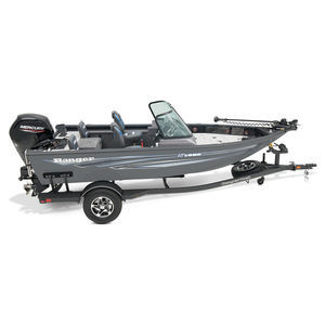 bass boat com motor de popa 1