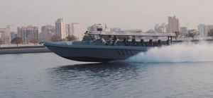 barco profissional barco-patrulha 1