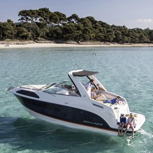 lancha Cabin Cruiser com motor de centro / open / máx. 8 pessoas / 2 camas