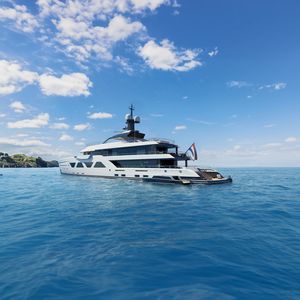 megaiate de charter