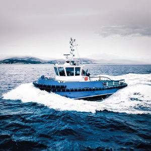 barco profissional rebocador 1