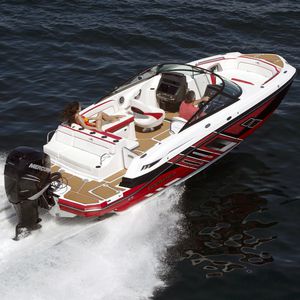 deck-boat com motor de popa / com console dupla / de wakeboard / para esqui aquático