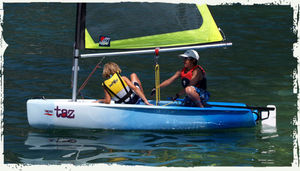 barco de vela ligeira para dois tripulantes / de lazer / para escola / catboat