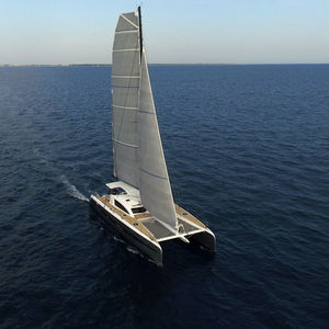 iate à vela catamarã