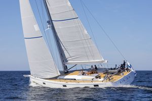 iate à vela de cruzeiro e regata