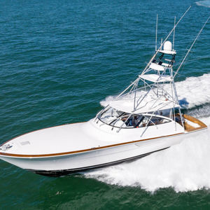 iate a motor de pesca esportiva