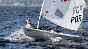 barco de vela ligeira individual / de regata / Laser Radial