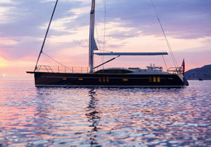 iate à vela de cruzeiro / com deck saloon / 3 cabines / gurupés