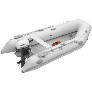 barco inflável com motor de popa 1