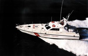 barco profissional barco-patrulha