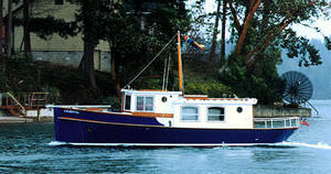 trawler com motor de centro / em madeira
