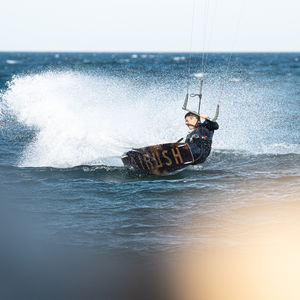 prancha de kitesurf híbrida