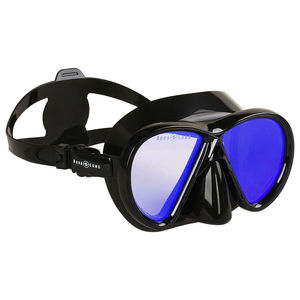 máscara de mergulho de duas lentes