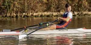 barco de remo de regata