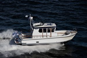 lancha walkaround com motor de centro / com casa do leme / com flybridge / de pesca esportiva