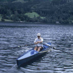 barco a remo de turismo / single skiff