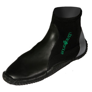 botas para esportes náuticos