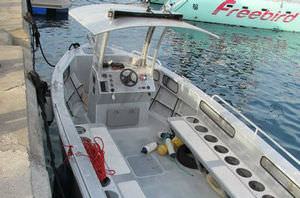 barco auxiliar para mergulho