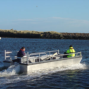 barco profissional barco recolhedor de hidrocarbonetos 1